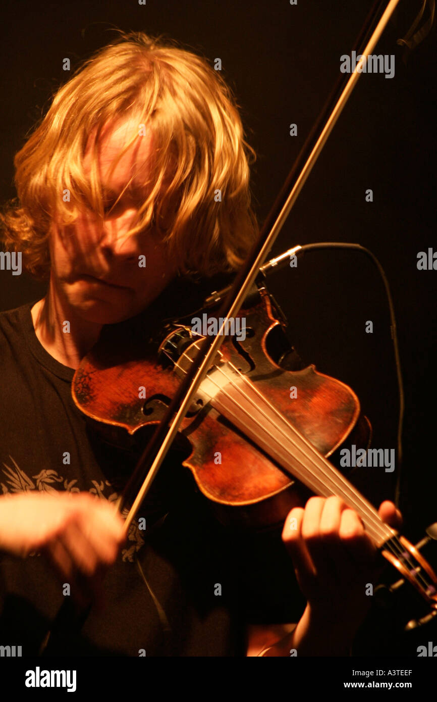 El jugador de violín Hebridean Festival de Música Celta Stornoway Isla de Harris Reino Unido Foto de stock