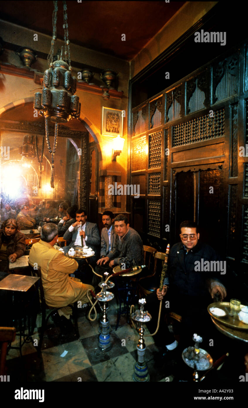 El Cairo Egipto cafe en el bazar Foto de stock