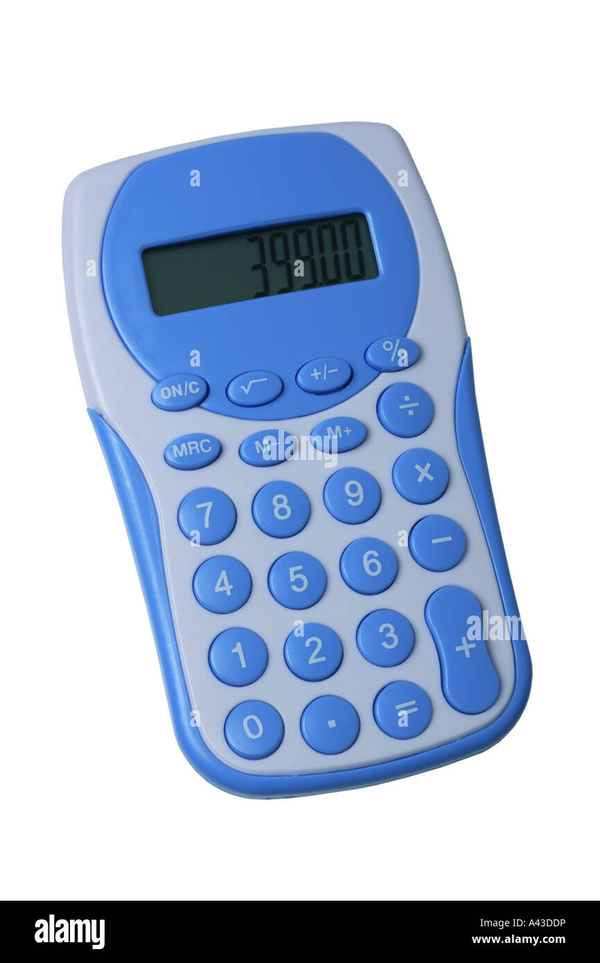 Cortar Calculadora azul sobre fondo blanco. Foto de stock