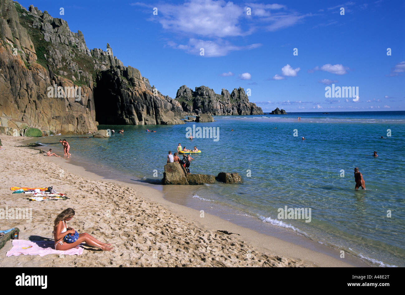 Playa Nudista Porthcurno Cornwall Inglaterra Europa Fotografía de stock
