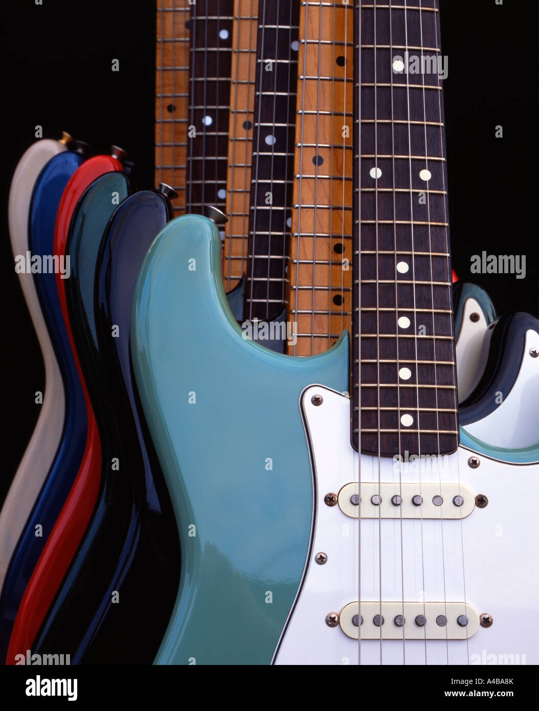 Fender guitars fotografías e imágenes de alta resolución - Alamy