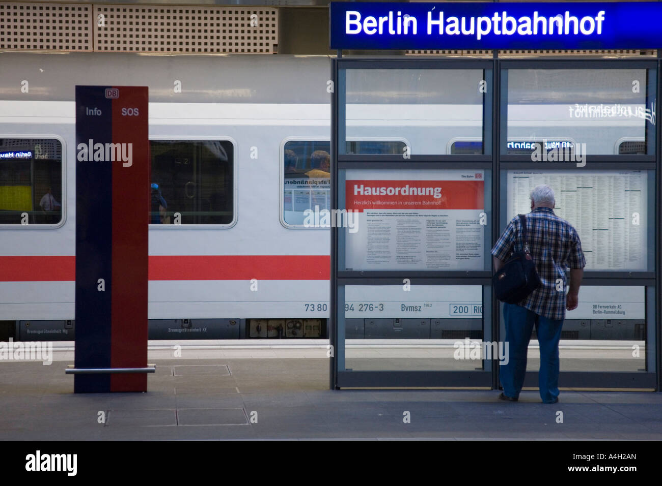 La estación central de Berlín, Alemania Foto de stock