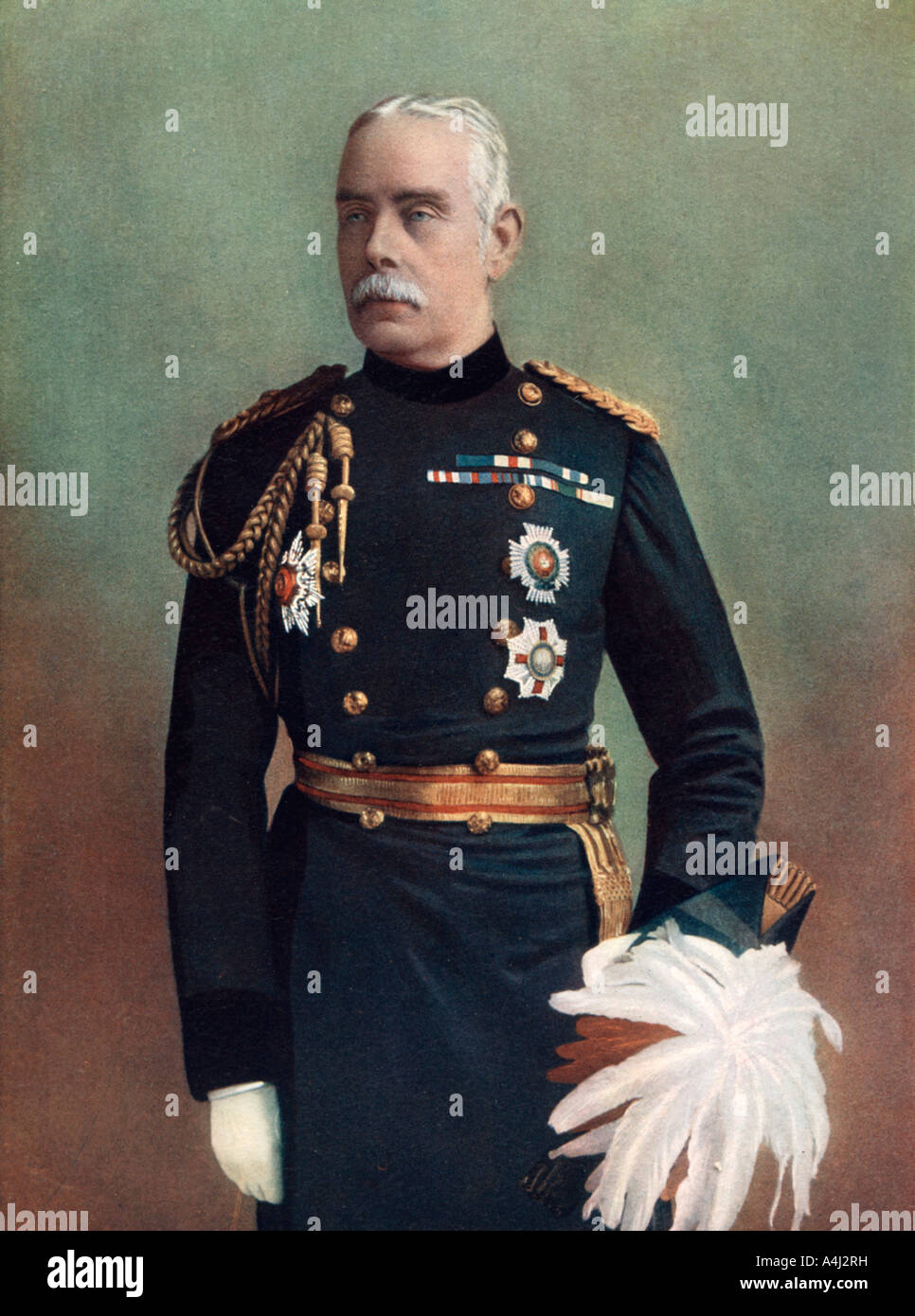 El General de División Sir John Carstairs McNeill, Palafrenero a Su Majestad la Reina, 1902.Artista: Elliott & Fry Foto de stock
