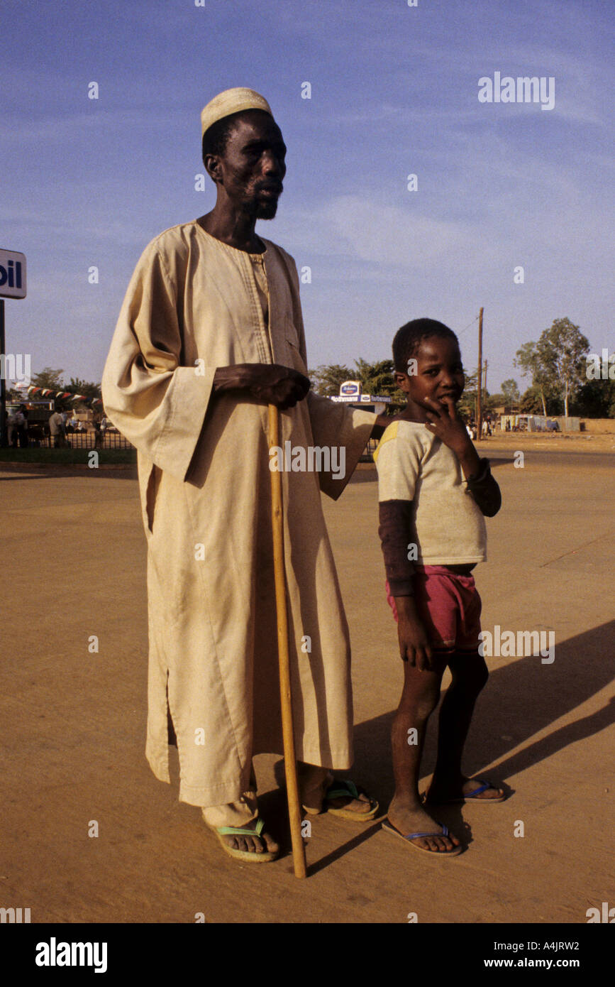Muchacho Ciego, líder en Niamey, Níger. Foto de stock
