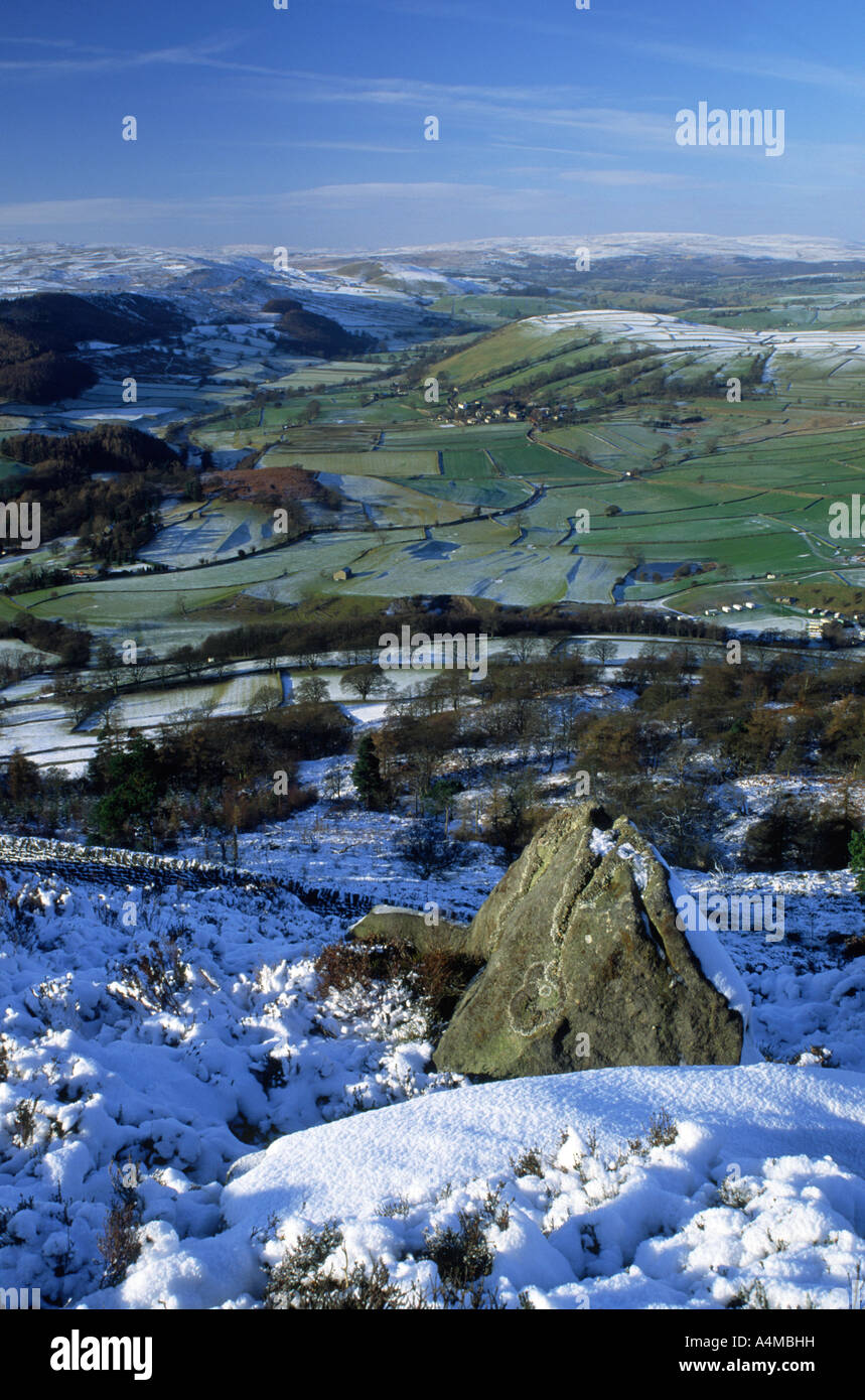 Vista invernal de Wharfedale de Barden cayó Foto de stock