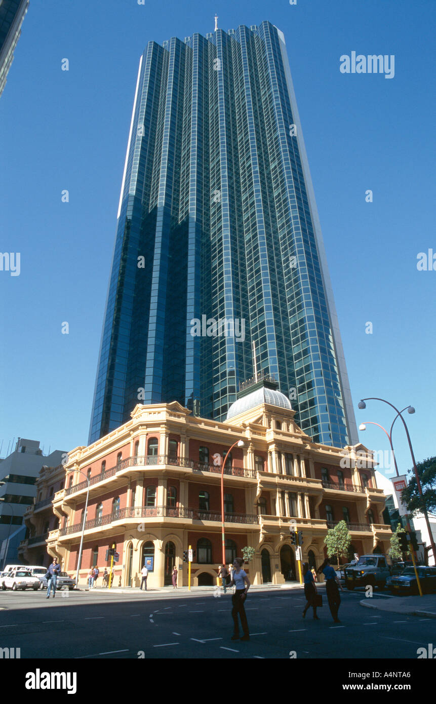 Viejos y nuevos edificios, Perth, Australia Occidental, Australia pacífico Foto de stock