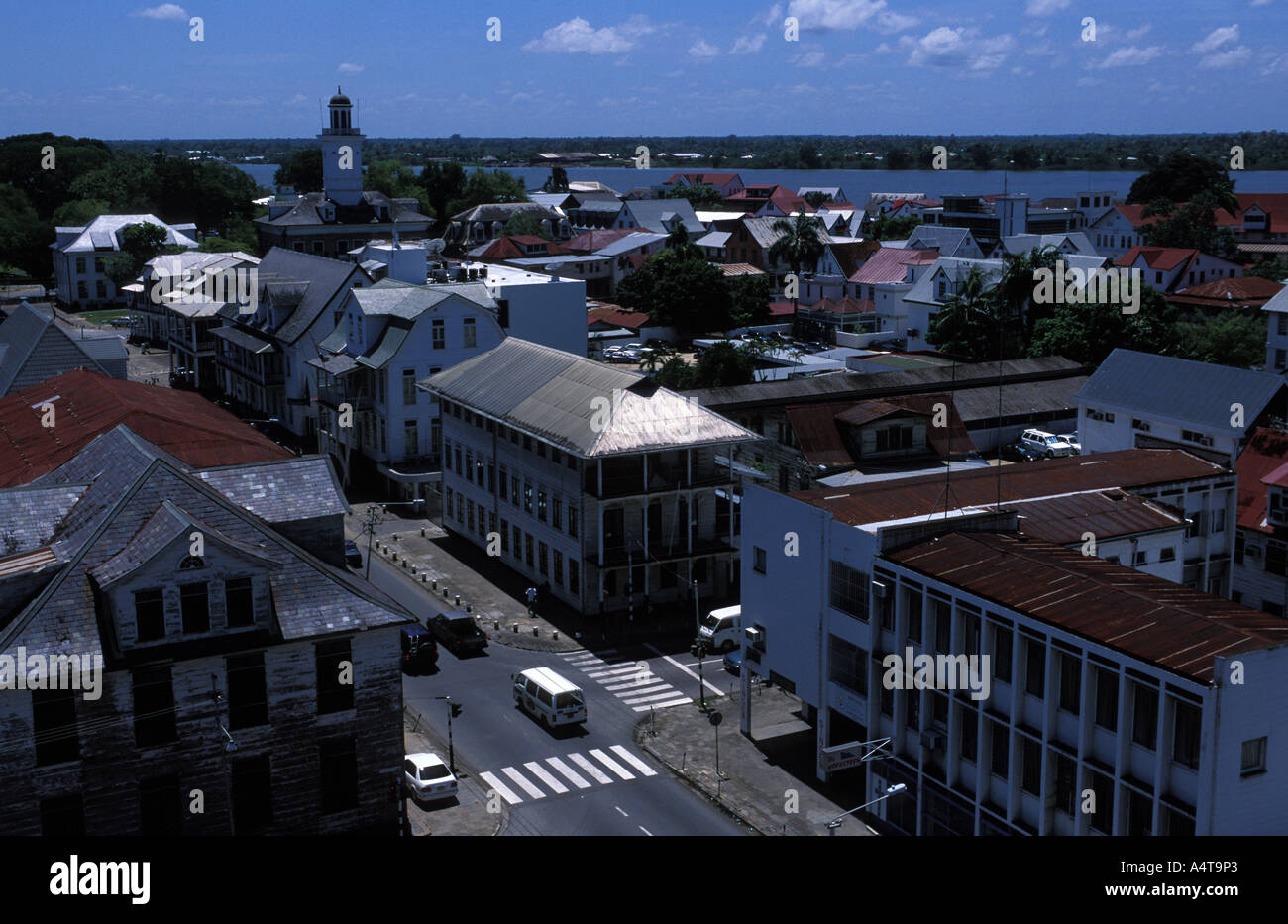 Paramaribo, el histórico centro de la ciudad es un sitio del patrimonio mundial de la Unesco Foto de stock