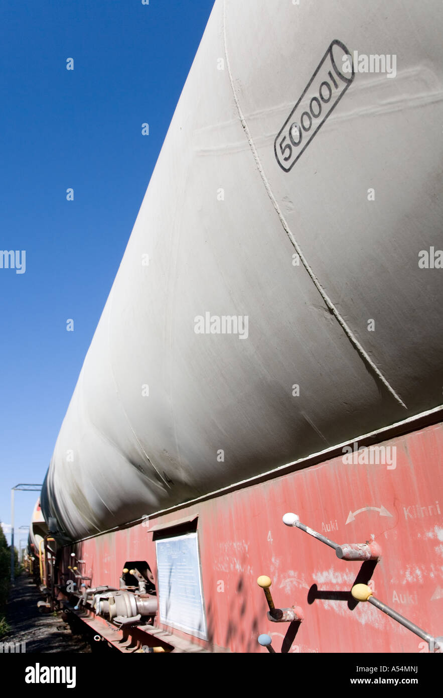 Tanques de 50000 litros fotografías e imágenes de alta resolución - Alamy