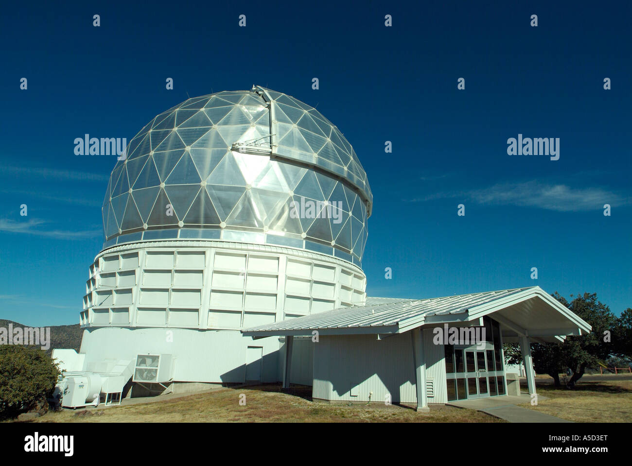 Mac Donald observatorio en las Davis Mountains, el oeste de Texas Foto de stock