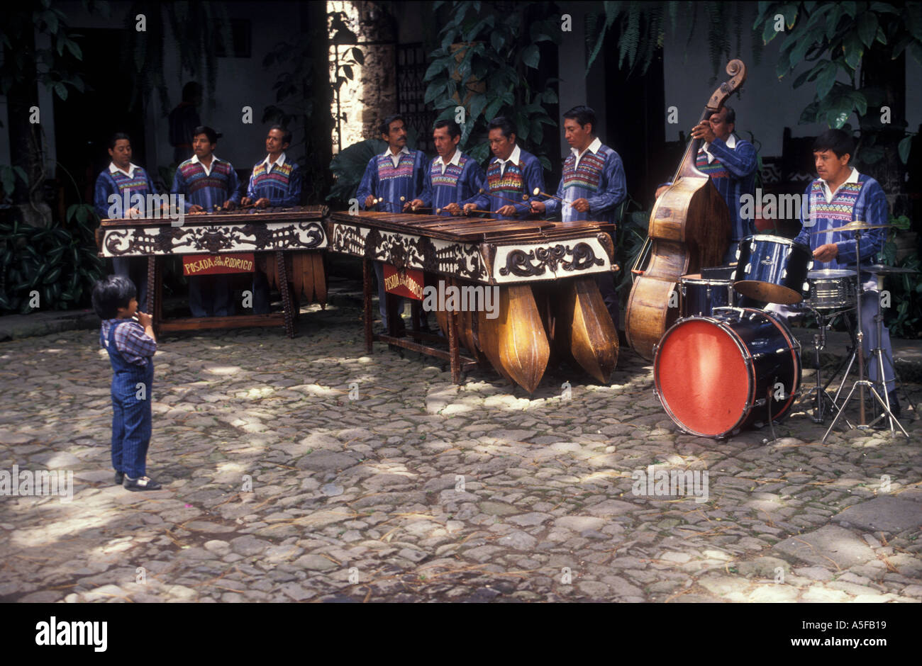 Marimba de guatemala fotografías e imágenes de alta resolución Alamy