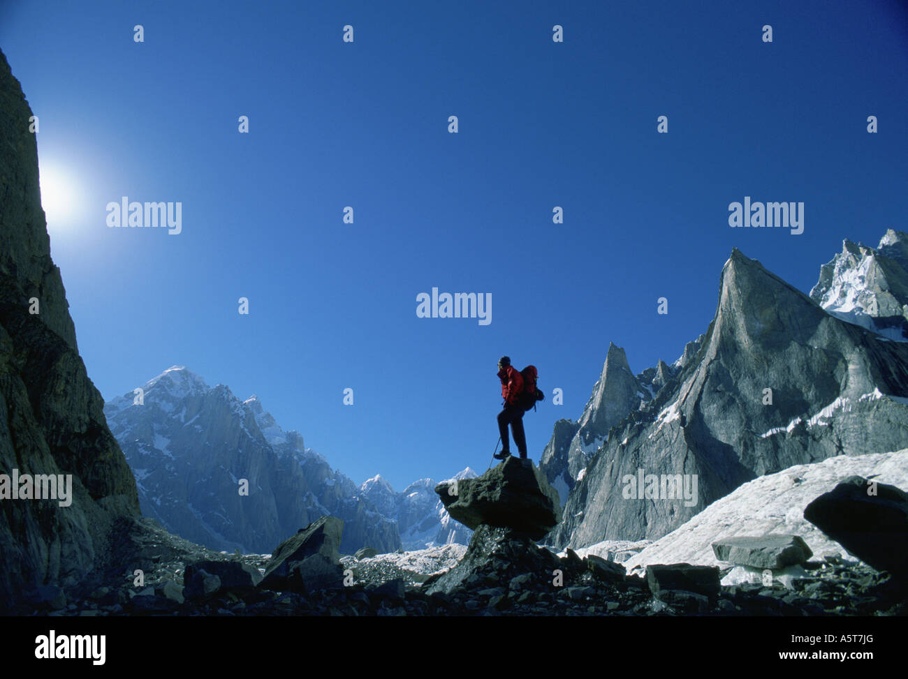 Conrad anker fotografías e imágenes de alta resolución - Alamy