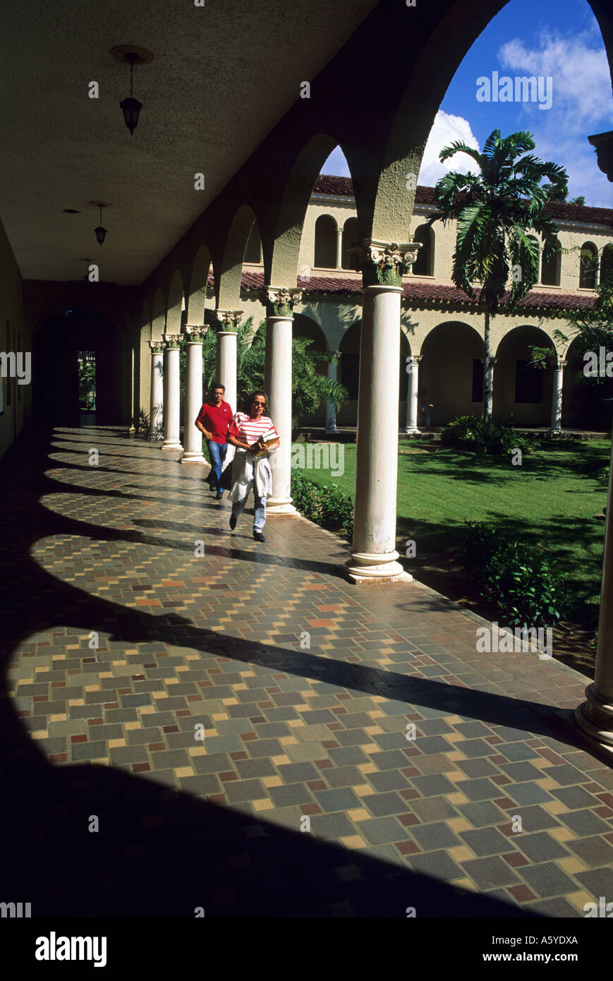 University of puerto rico fotografías e imágenes de alta resolución - Alamy