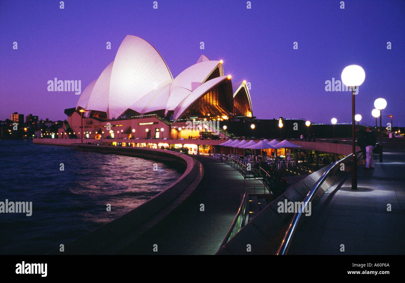 Sydney Opera House al atardecer Foto de stock