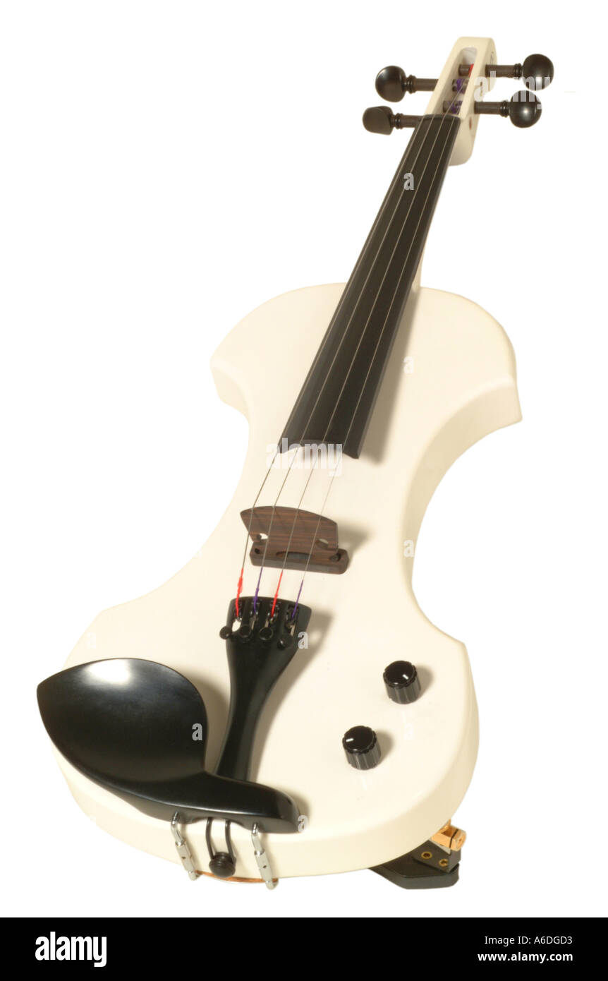 Guardabarros blanco violín eléctrico studio recorte recorte fondo blanco  deserción knockout Fotografía de stock - Alamy