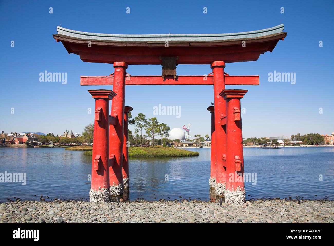 Pérgola japonesa fotografías e imágenes de alta resolución - Alamy
