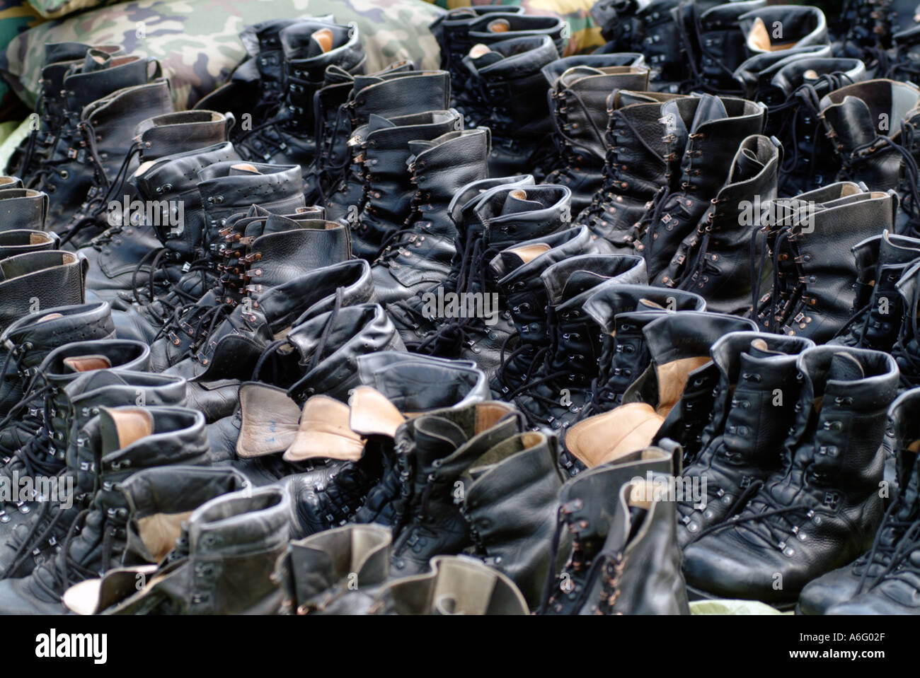 🔝💥¡SÚPER OFERTA! Botas militares Okiy para hombre por SOLO 20€