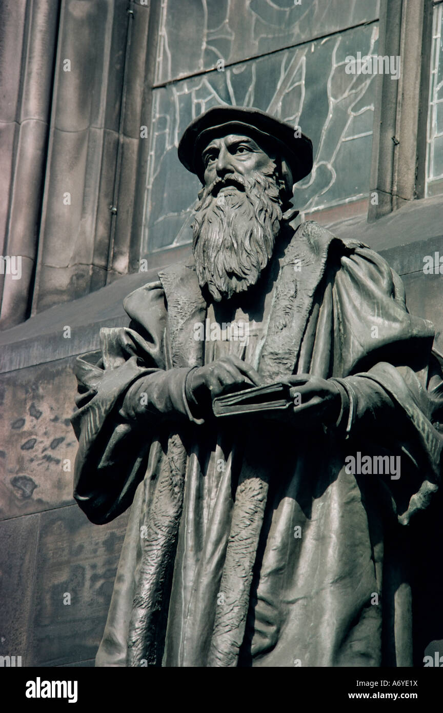 Estatua de John Knox Lothian Edimburgo Scotland Reino Unido Europa Foto de stock
