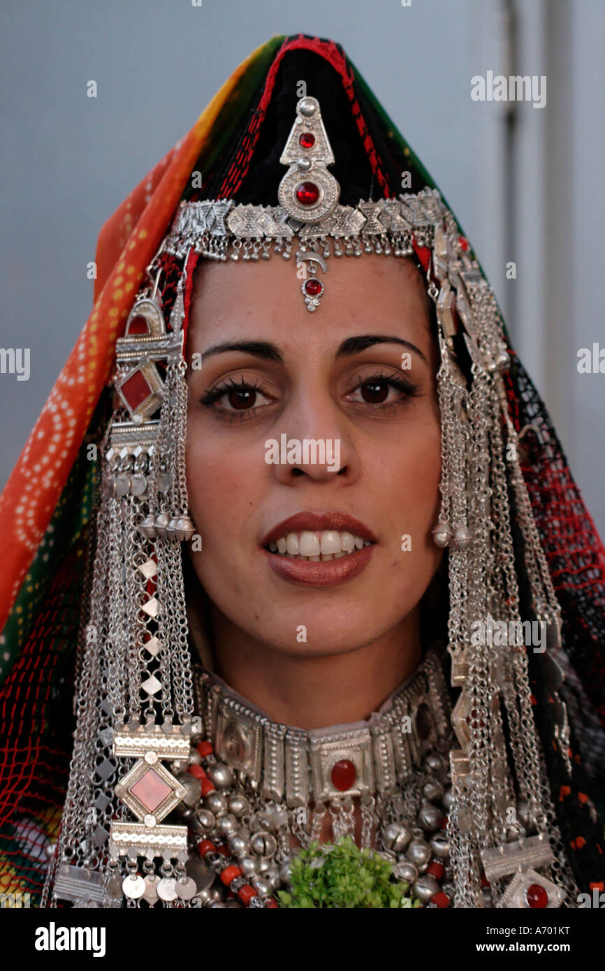 Israel Jerusalén una novia judía yemenita en traje tradicional Foto de stock
