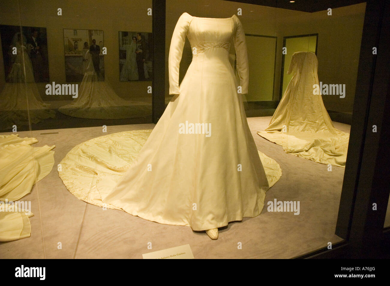 Vestido de boda de Infanta Cristina Palacio Real de Aranjuez Comunidad Autónoma de Madrid España Foto de stock