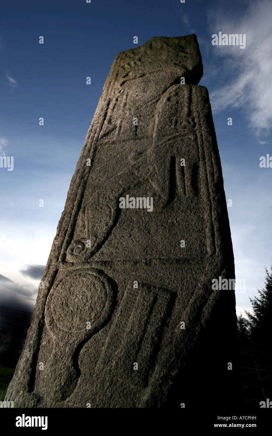 La Pictish monolito conocido como la doncella piedra cerca de Inverurie, aberdeenshire, Escocia, Reino Unido Foto de stock