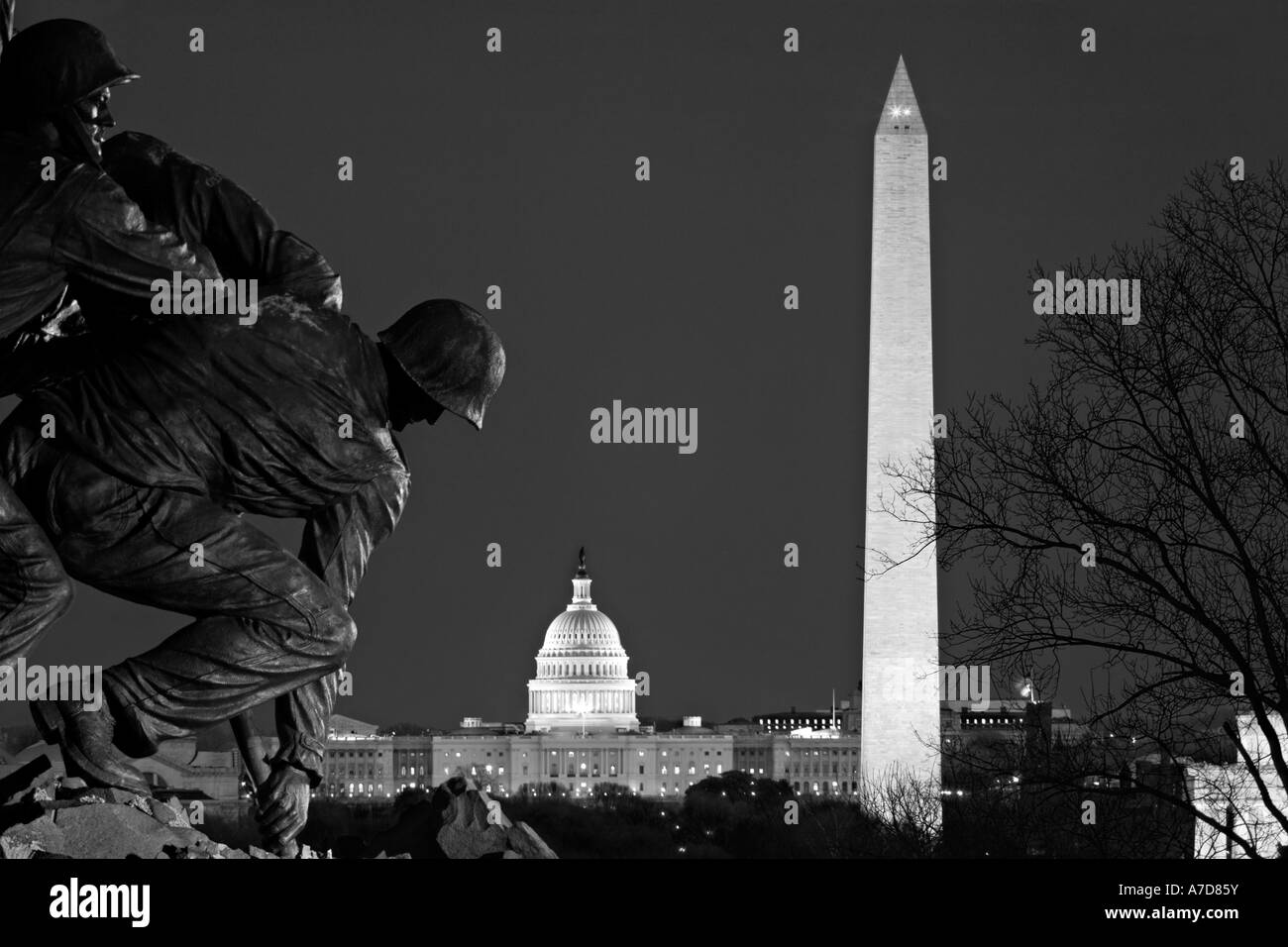 Arlington Marine Corps War Memorial aka como el Iwo Jima estatua; el monumento a Lincoln, el Monumento a Washington y el Capitolio de los Estados Unidos. DC USA Foto de stock