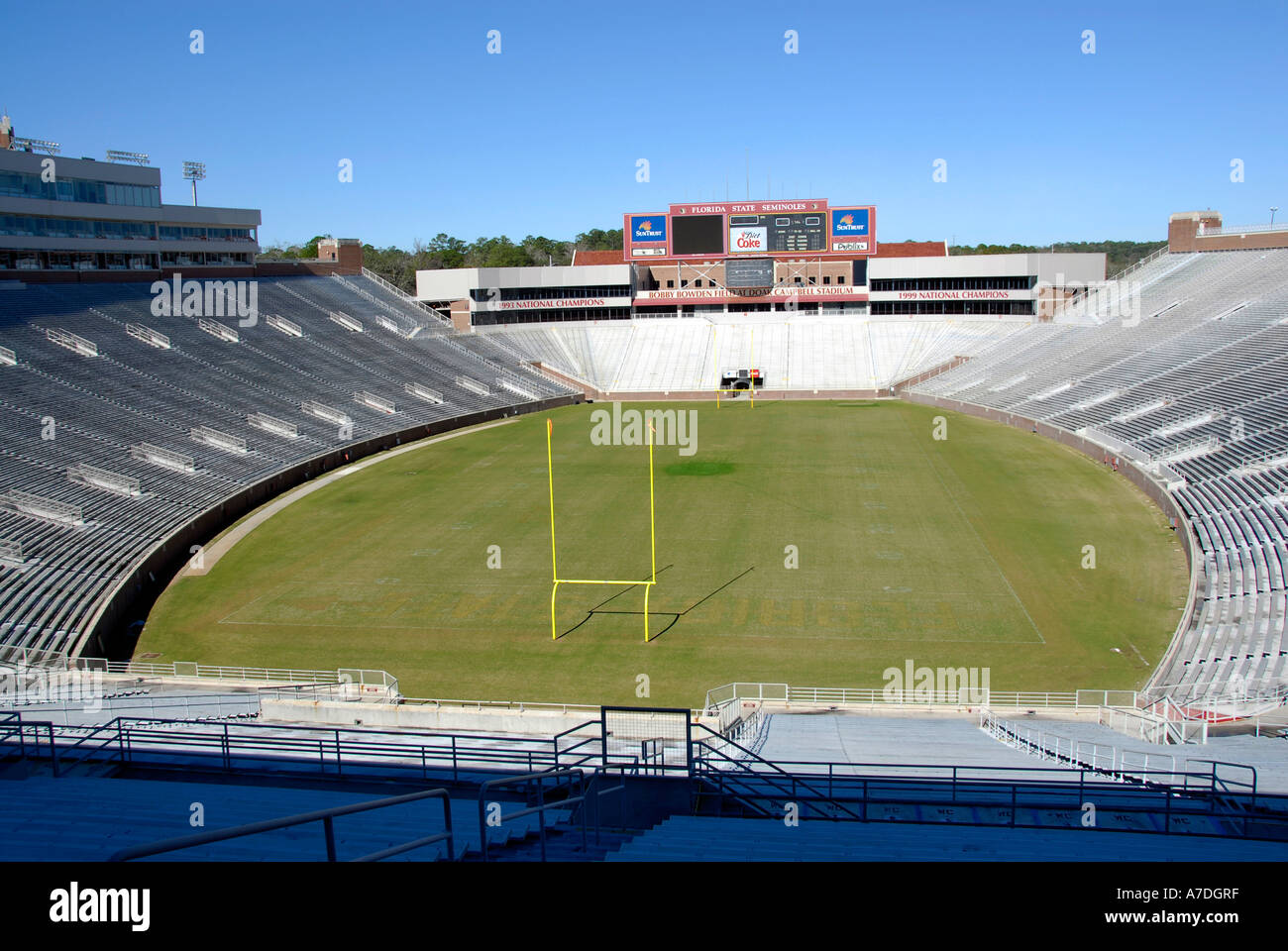 S Doak Campbell Stadium de fútbol y un centro de visitantes en el Campus de la Universidad Estatal de Florida en Tallahassee FL Florida Seminolas Foto de stock