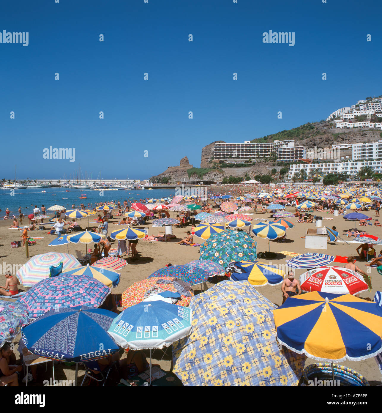 Main Beach, Puerto Rico, Gran Canaria, Islas Canarias, España tomadas en 1996 Foto de stock