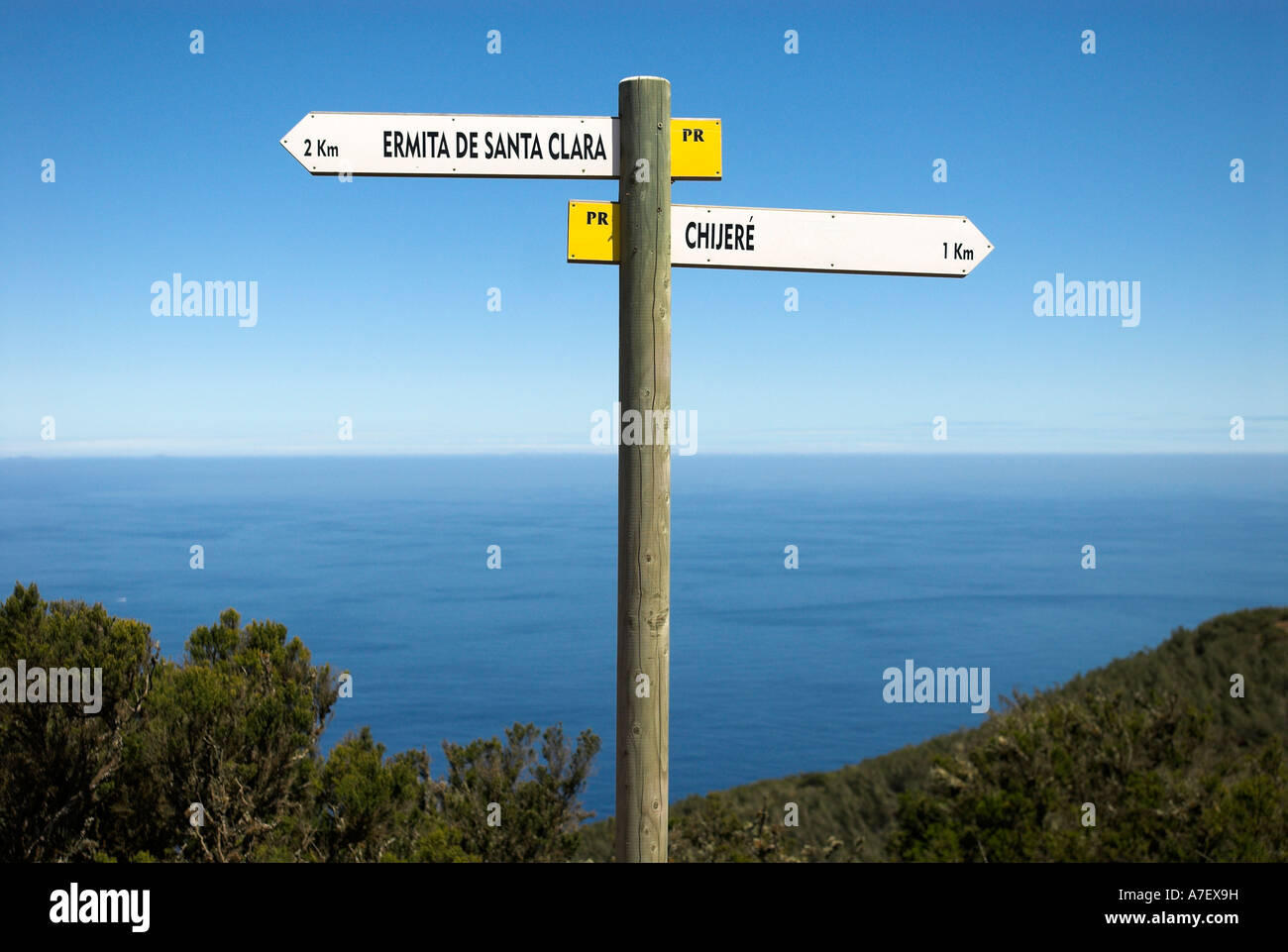 Cartel para excursionistas, Isla de La Gomera, Islas Canarias, España, Europa Foto de stock