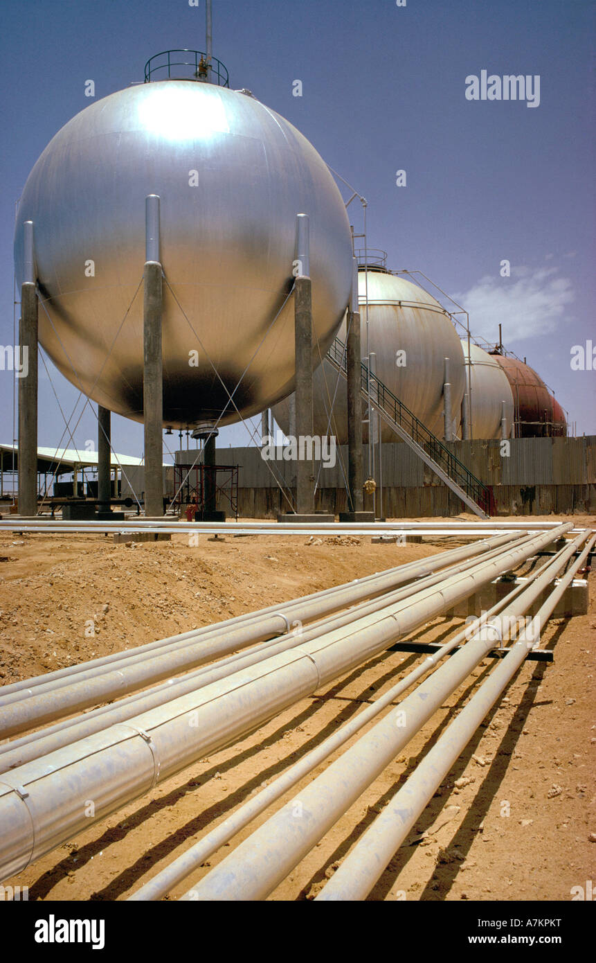 Arabia Saudita petróleo/gas ductos de la industria Foto de stock