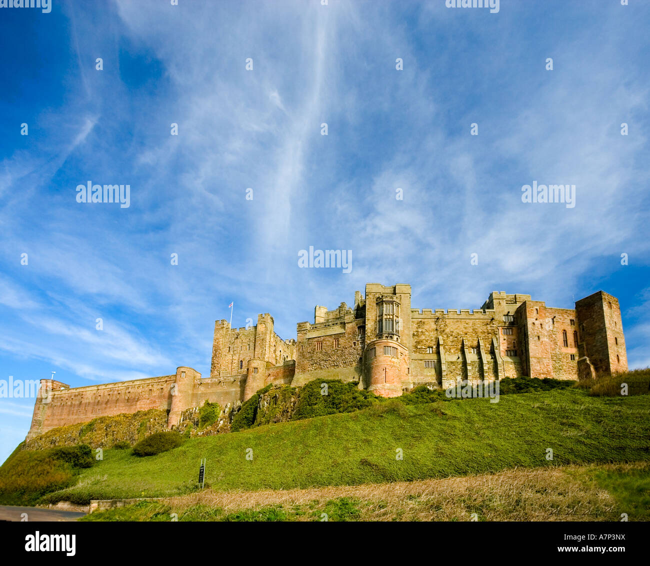 Bamburgh Castle Northumberland, Inglaterra, Reino Unido Europa espacio de copia Foto de stock