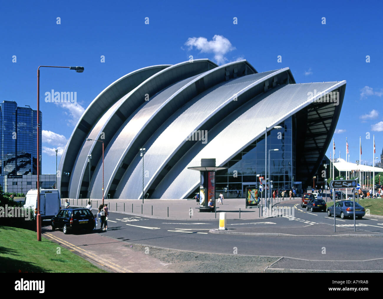 Glasgow Scottish Exhibition Conference Center también conocido como el armadillo diseñado por el arquitecto Sir Norman Foster. Foto de stock