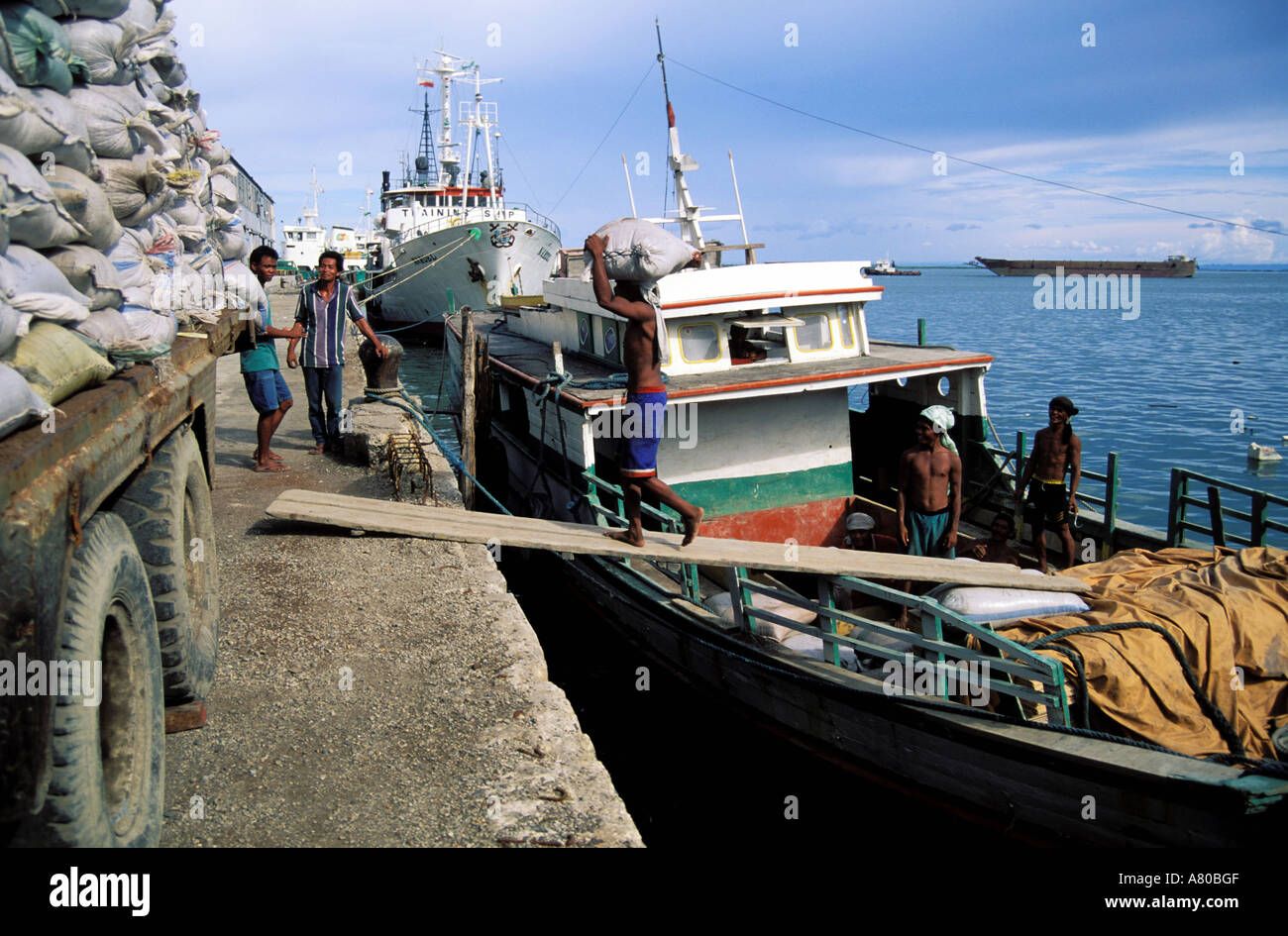 Port of cebu fotografías e imágenes de alta resolución - Alamy