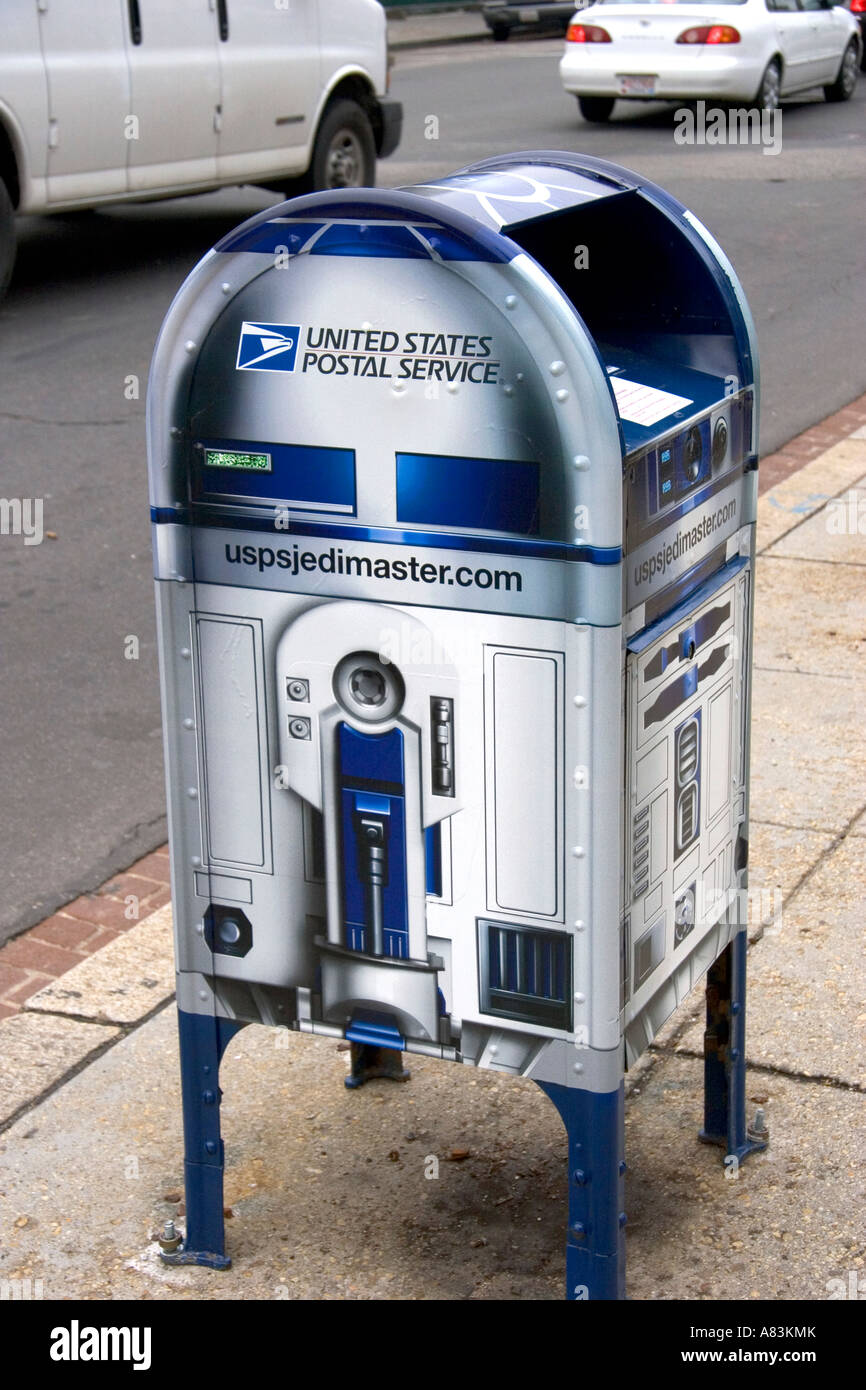Un cubo de basura dentro de R2-D2
