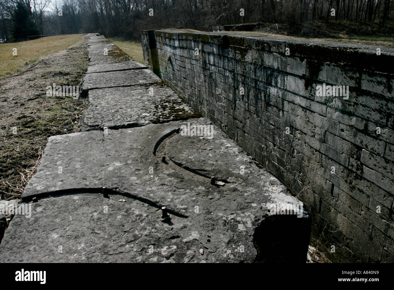 Bloqueos Lockington Miami Canal Erie ohio bloqueo transporte historia viajes lago histórico eire gran río miami Foto de stock