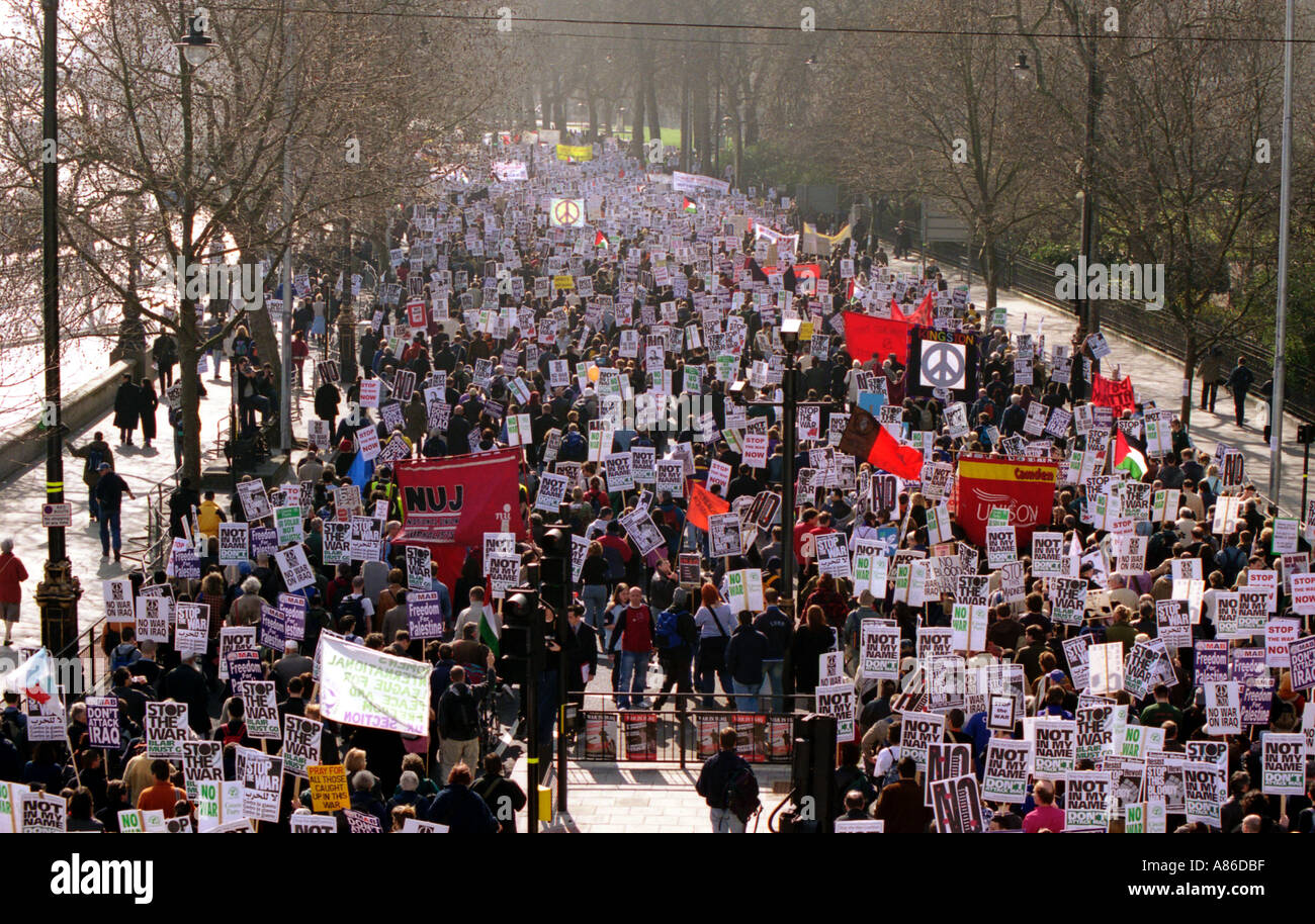 Marcha de protesta Londres England Reino Unido westminster big ben Foto de stock