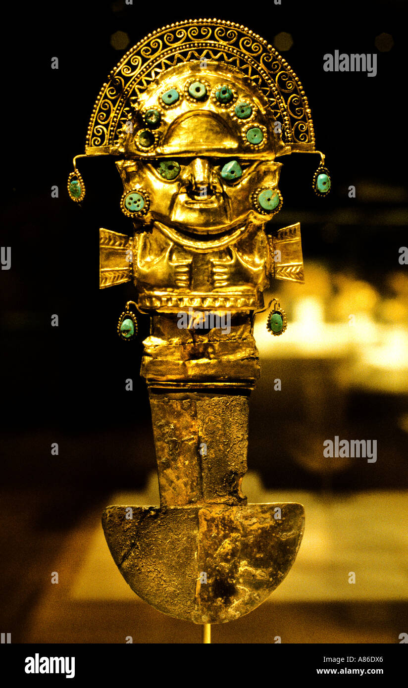 Florecer sentido Rubicundo Cuchillo ceremonial tumi fotografías e imágenes de alta resolución - Alamy