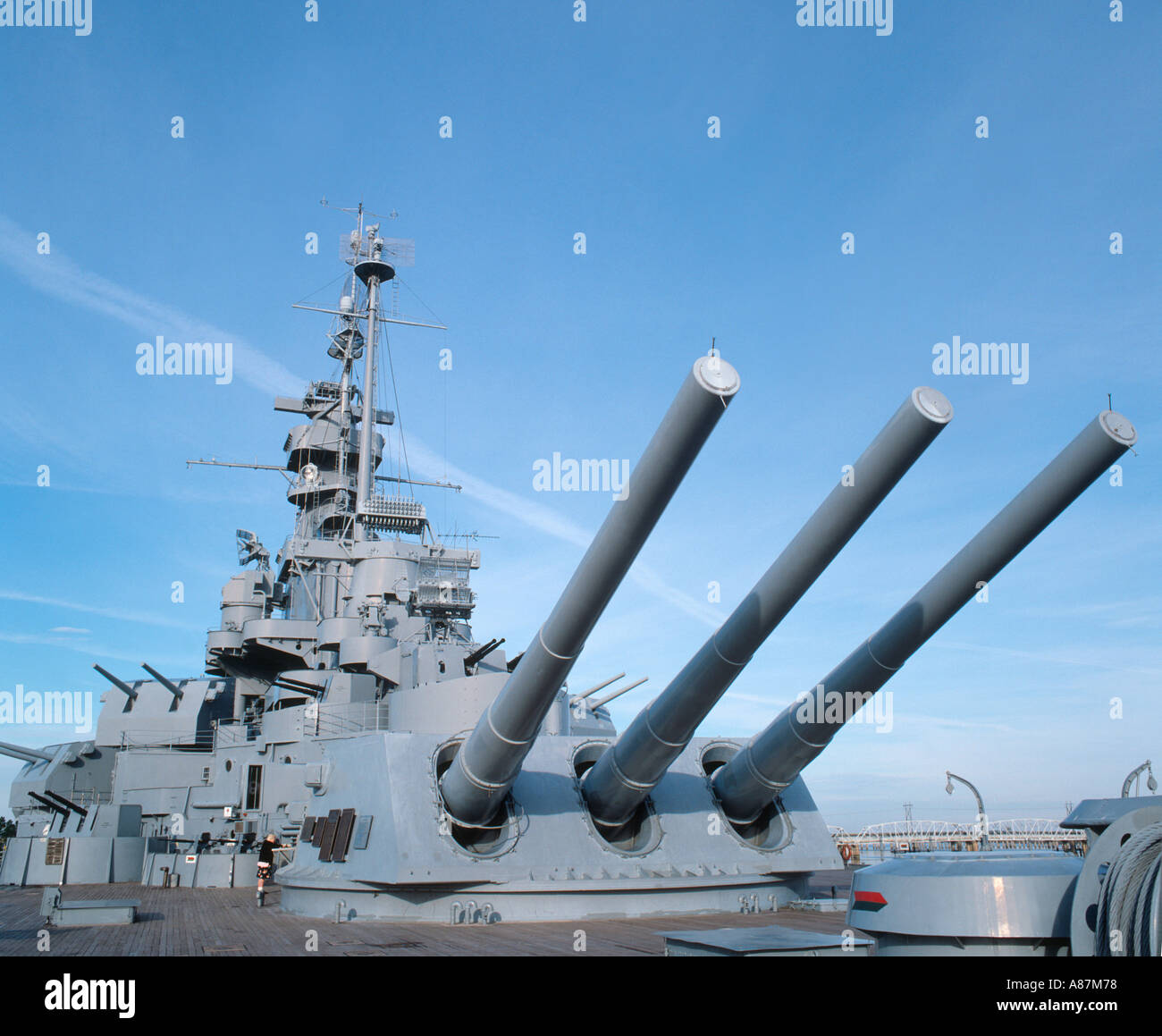 Armas principales en el USS Alabama durante la II Guerra Mundial, el acorazado Battleship Memorial Park, de Mobile, Alabama, EE.UU. Foto de stock