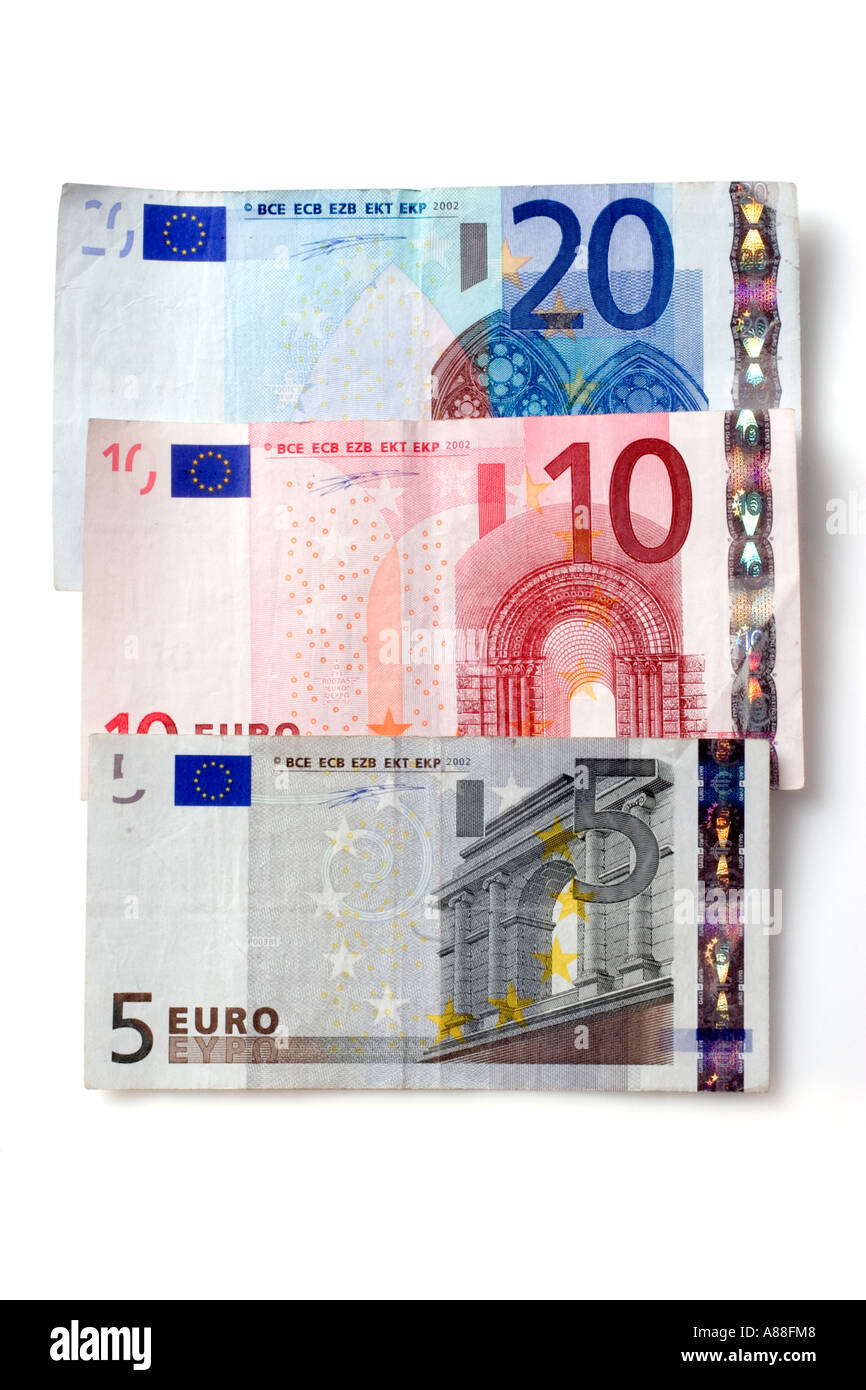 Moneda europea: 5, 10 y 20 de billetes de banco en euros Fotografía de  stock - Alamy