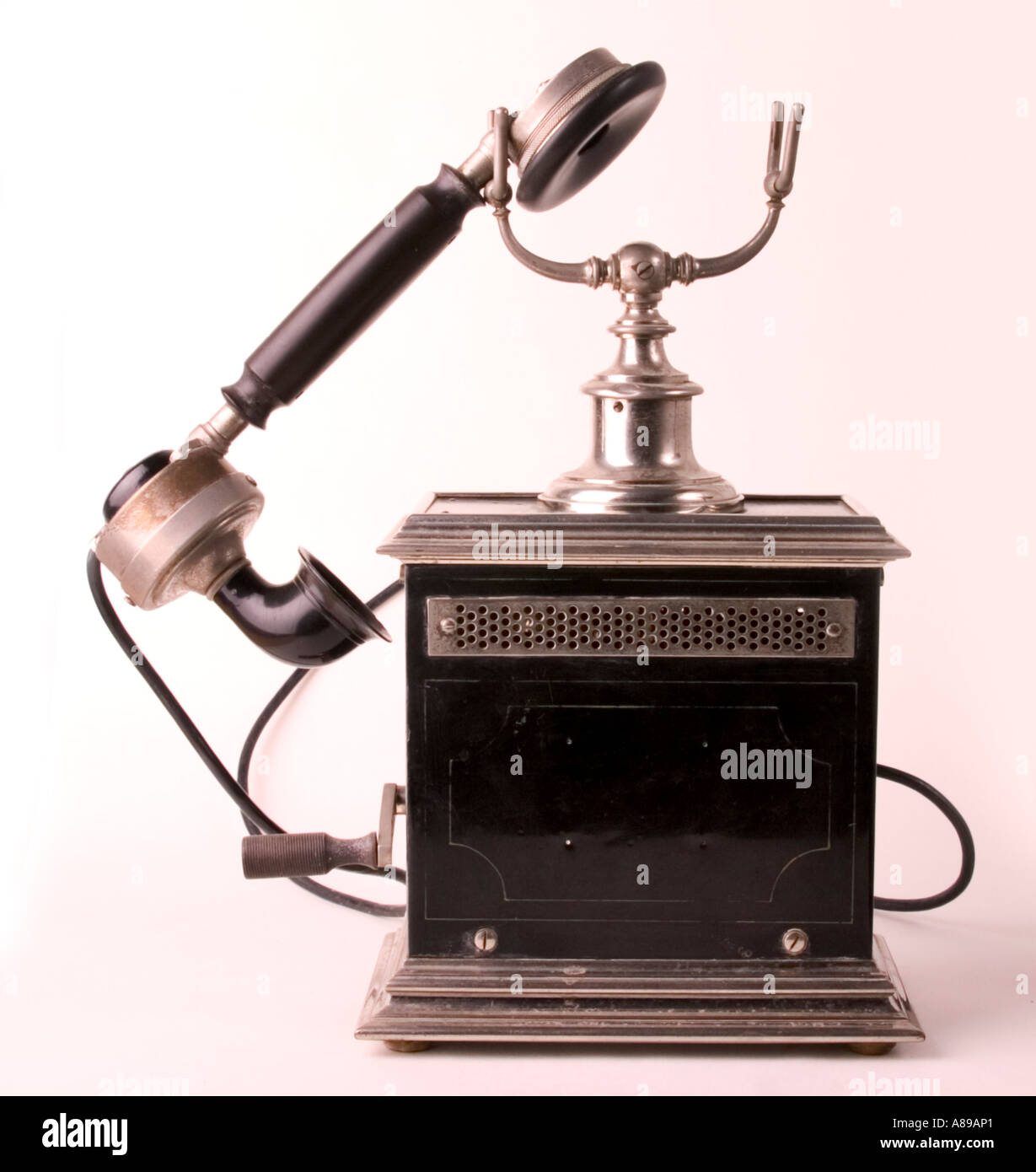Teléfono antiguo (1900) Foto de stock
