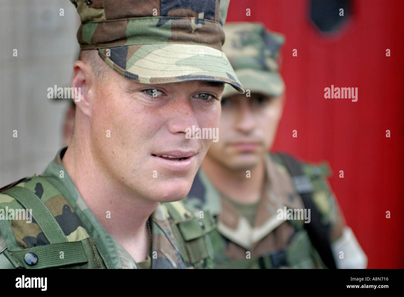 Los Marines marchando de regreso de Irak Foto de stock