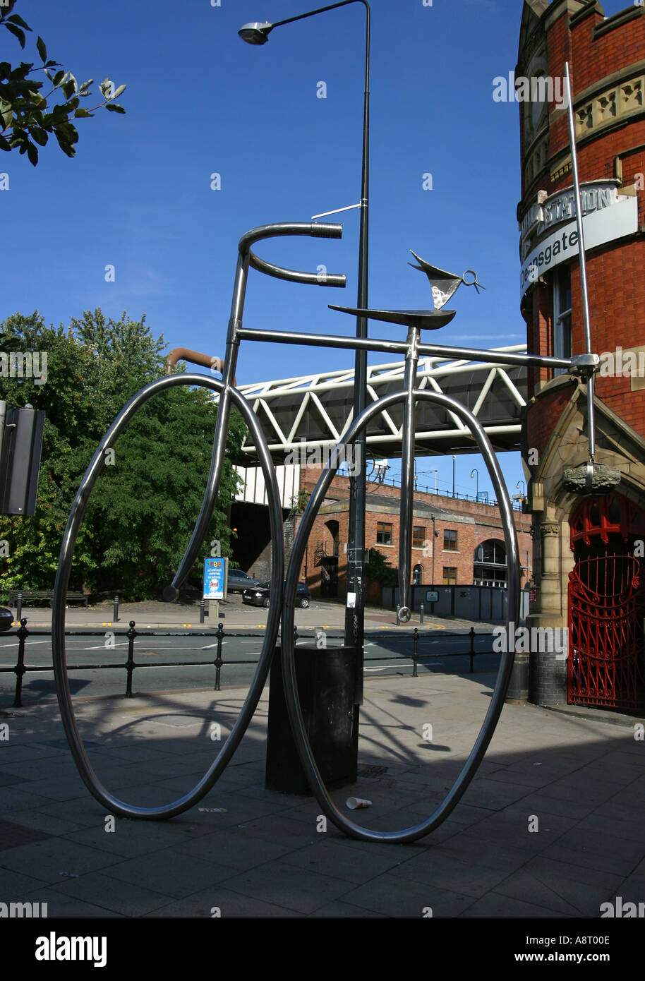 Escultura de bicicletas Great Bridgewater Street Manchester, RU Foto de stock