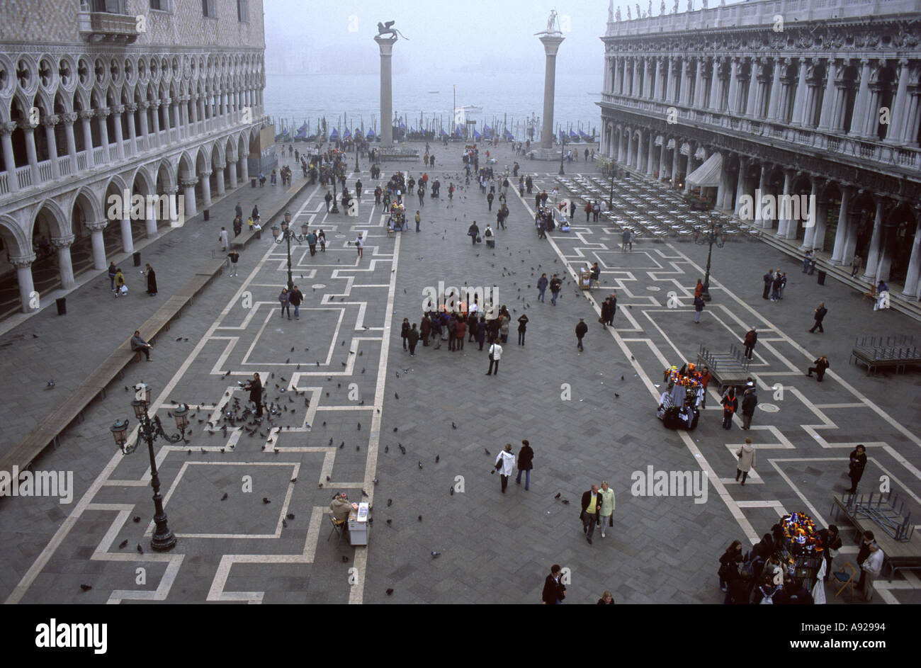 La Piazzetta San Marco desde el balcón de la Basílica di San Marco, Venecia, Italia, Europa. Foto de stock