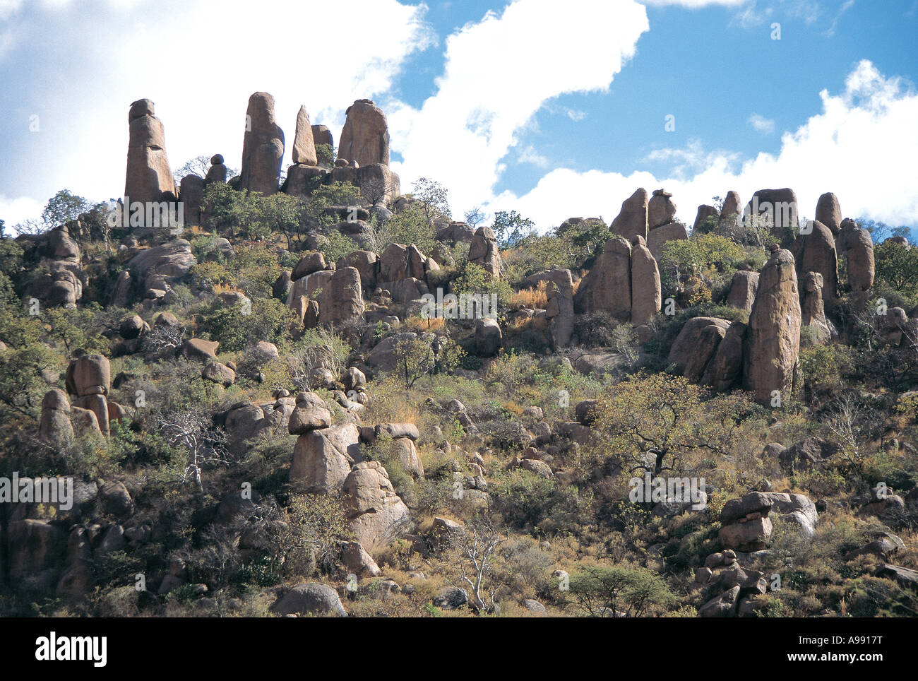 Afloramientos escarpados fotografías e imágenes de alta resolución - Alamy