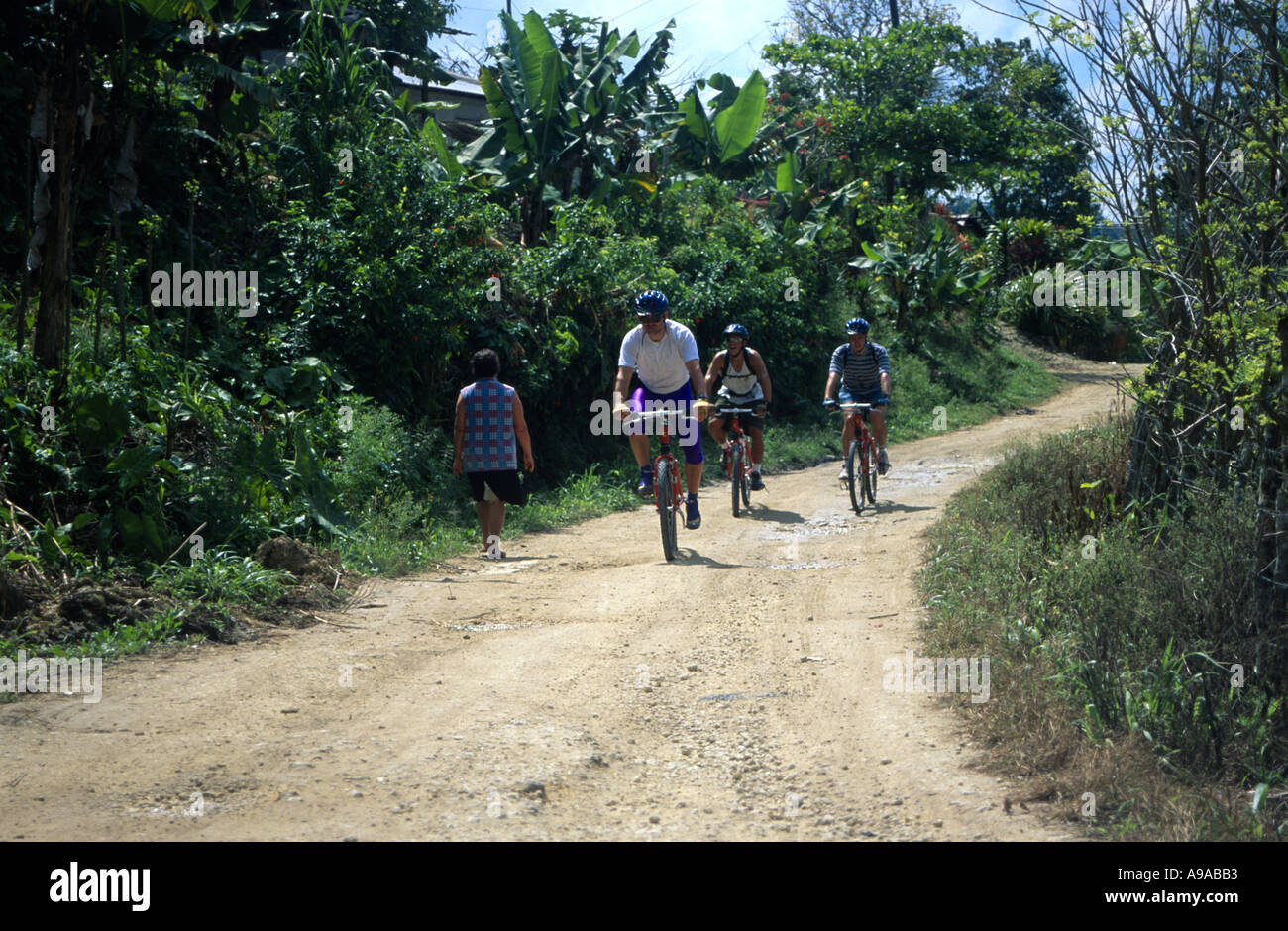 Ciclismo de montaña Valle Ciboa República Dominicana Caribe Hispaniola Foto de stock