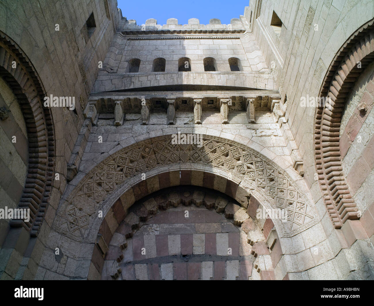 Puerta bab al futuh fotografías e imágenes de alta resolución - Alamy