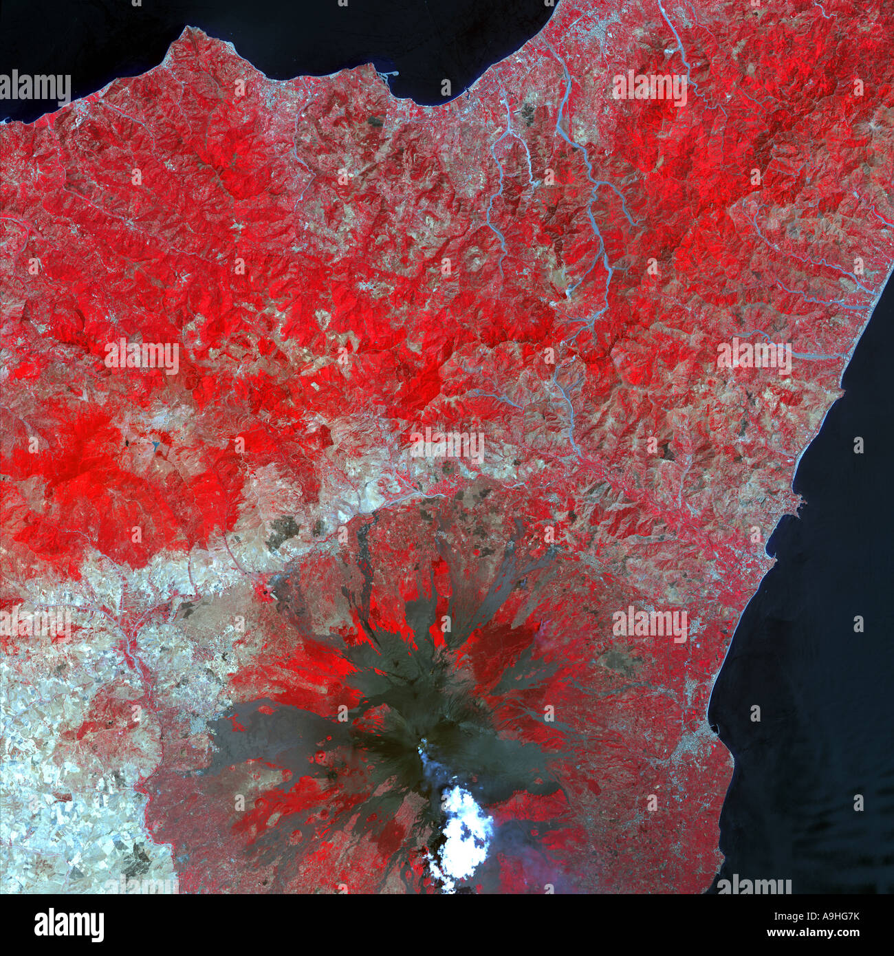 Monte Etna Sicilia como se ve desde el espacio Foto de stock