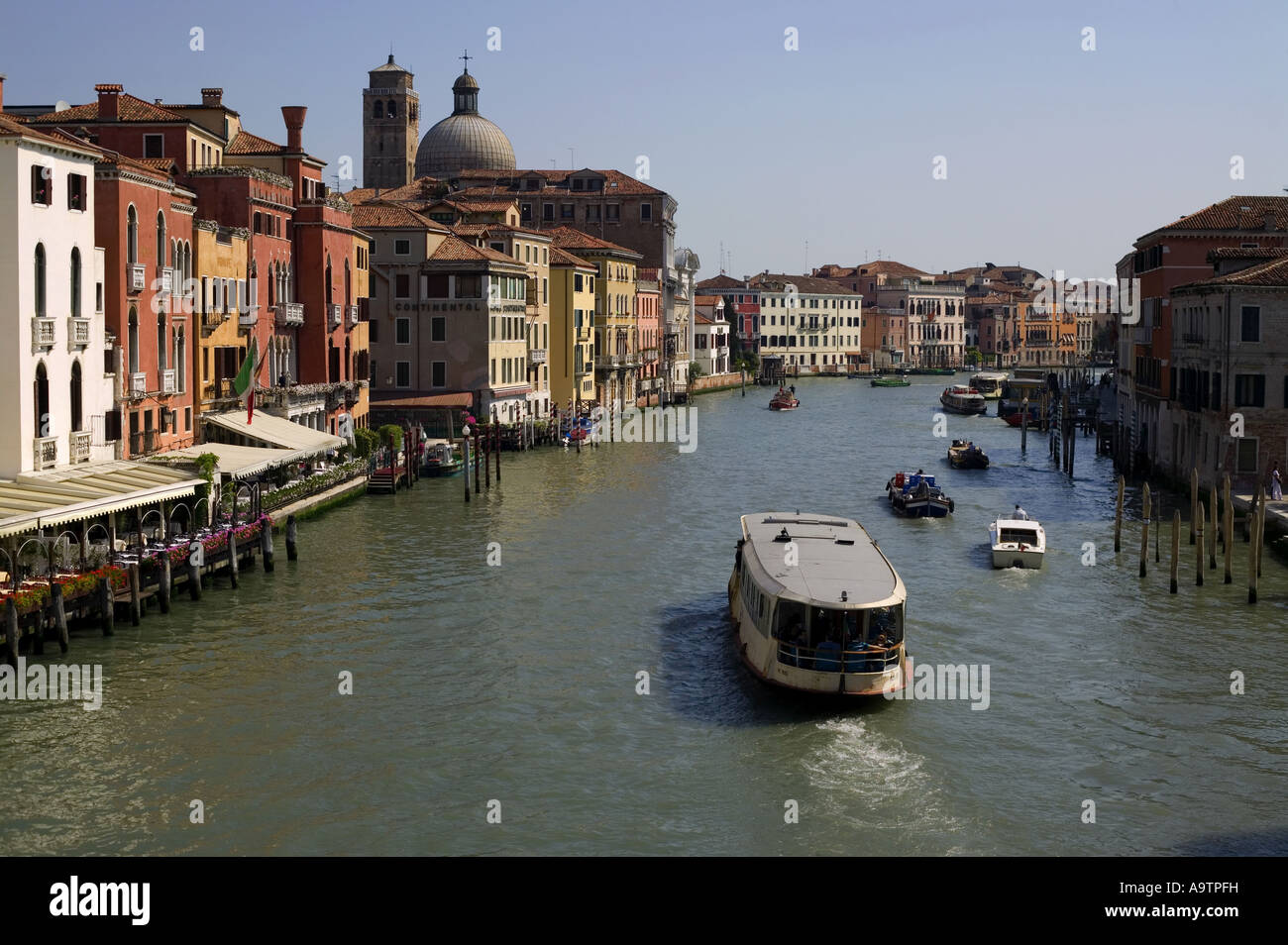 Vaporetta, Grand Canal Venecia Italia Europa Foto de stock