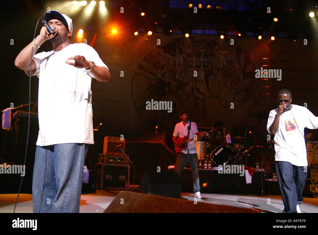 Raíces - grupo de rap estadounidense en julio de 2002 Foto de stock