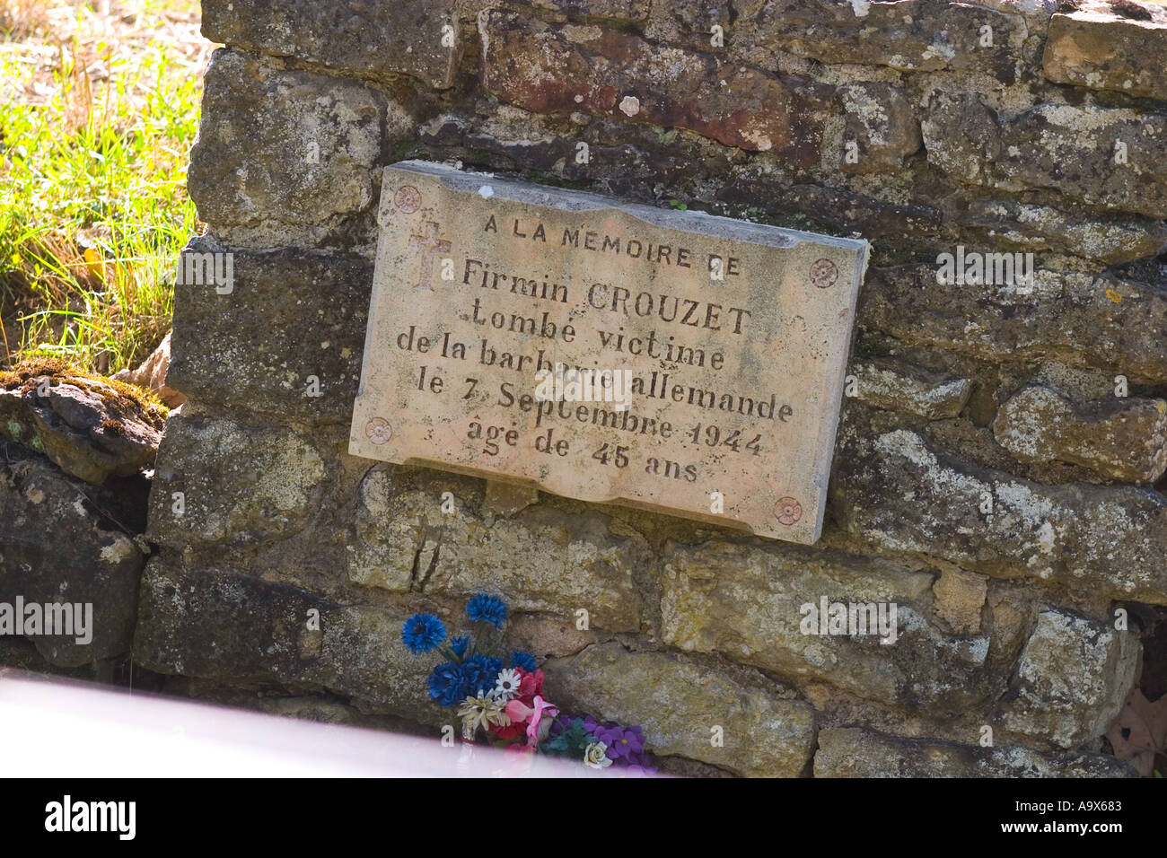 Memorial al francés civiles asesinados el 7 de septiembre de 1944 Foto de stock