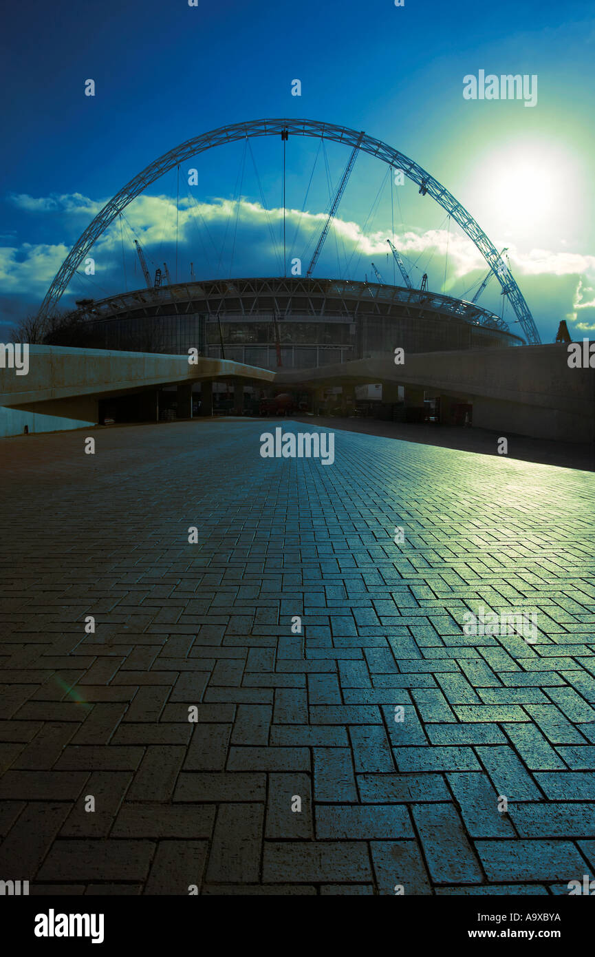Un split shot tonos del nuevo estadio de Wembley, Londres, Gran Bretaña. Foto de stock
